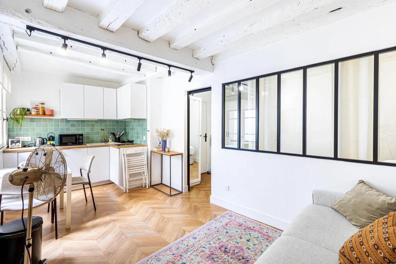 Guestready - Sejour De Charme Dans Le Marais contacts